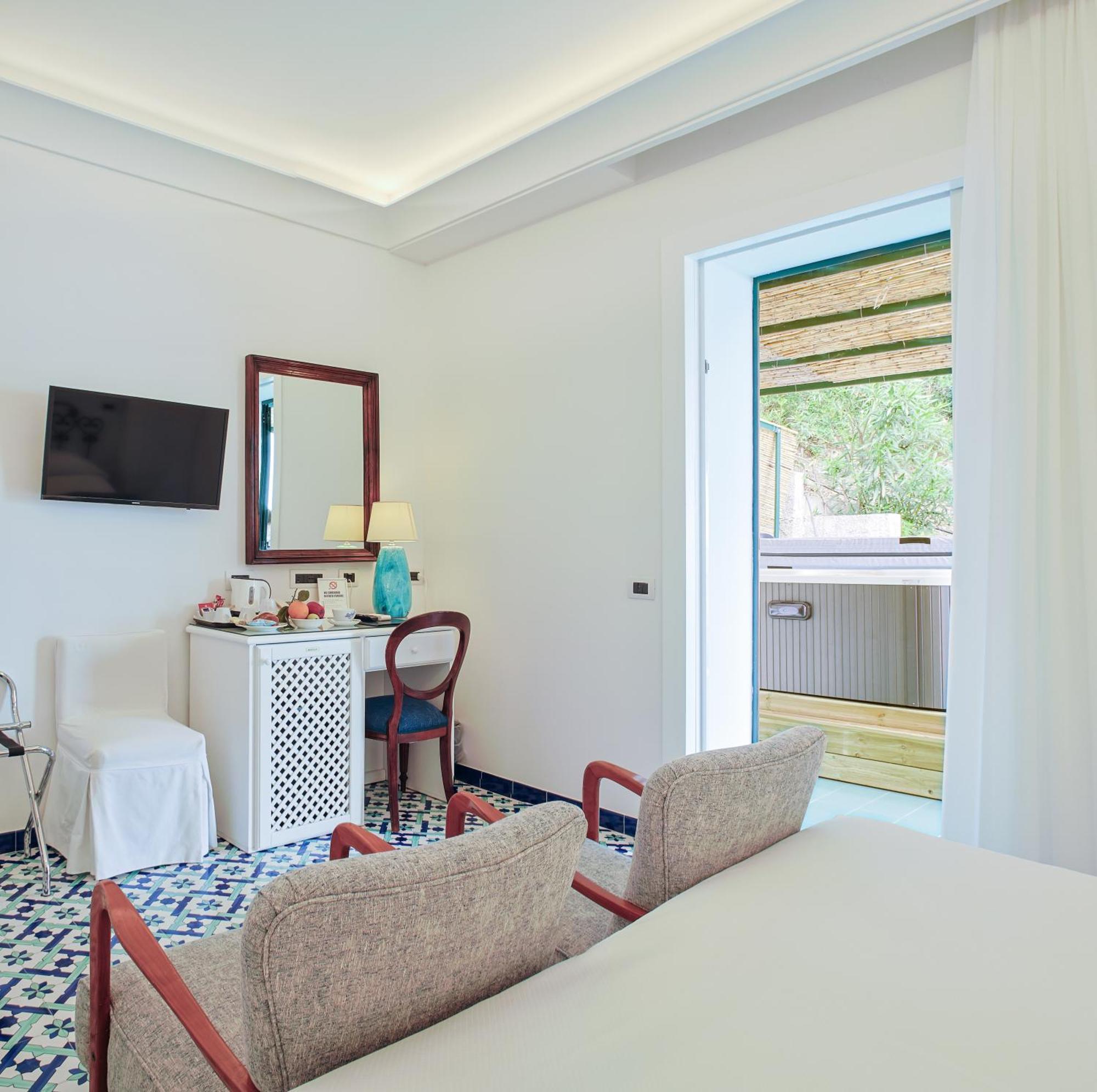 Hotel Aurora Amalfi Eksteriør bilde